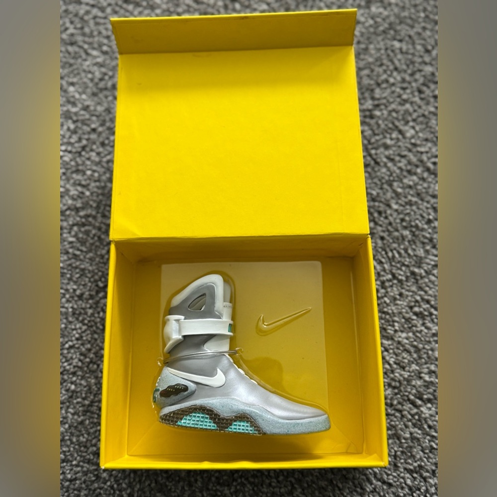 Magnetic Anti Gravity Box